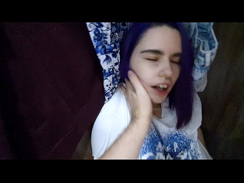 ❤️ Aimsíodh mo SIS sa closet agus chabhraigh sí cum ❤️  Físeán gnéis  uainn ga.xxxbunker.ru ❌️❤